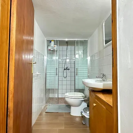 Acogedor Cerca De La Playa, Wifi